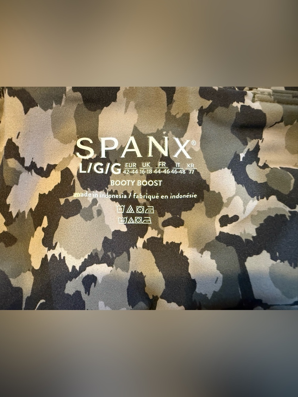 SPANX Booty Boost 7/8 Leggings Large NWT Brushed Collage Dark Palm Camo - Picture 10 of 13